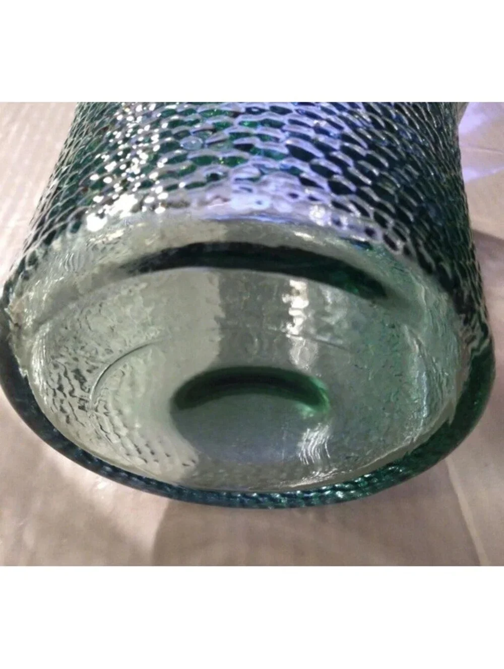 VTG COCA-COLA HEAVY GREEN PEBBLED GLASS 64 0Z COKE PITCHER-WITH 2 GLASSES 1999